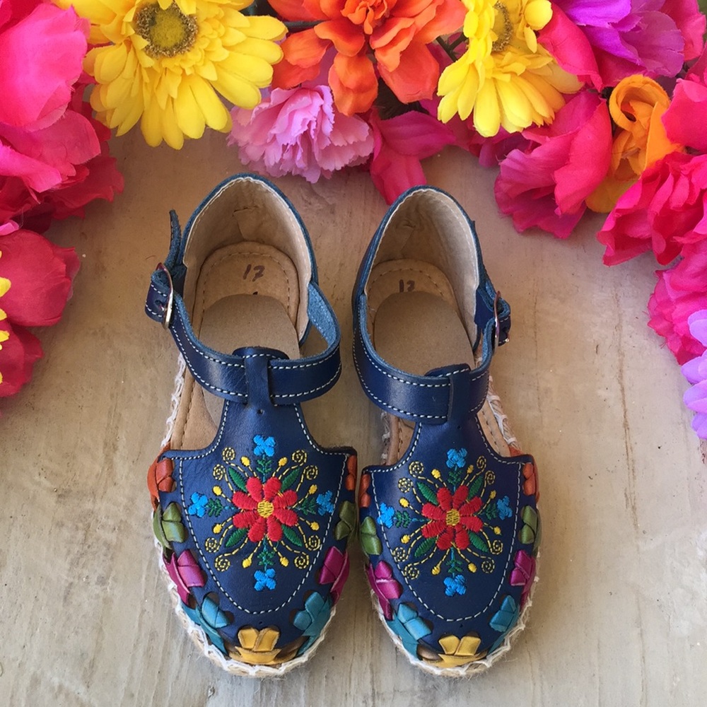 TODDLERS GIRLS leather embroidered huaraches/ NEW